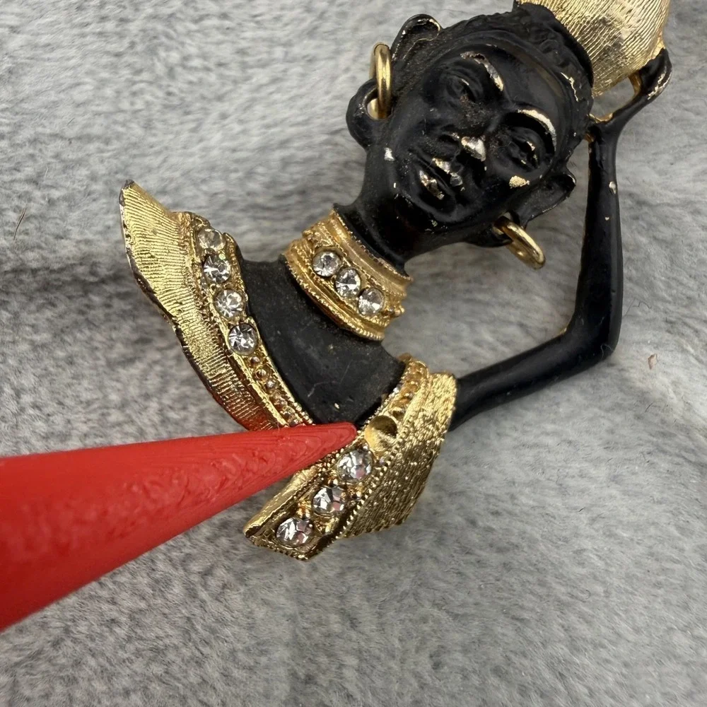 Vintage Brooch Gold Tone‎ Enamel Ethnic Female